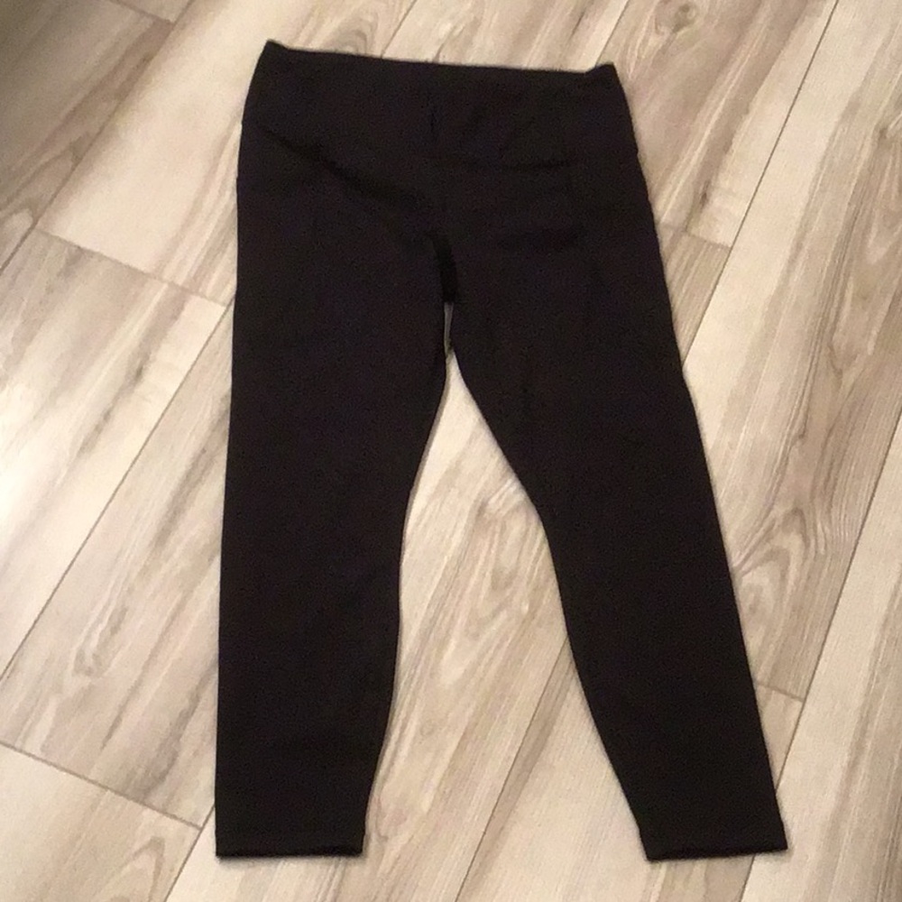 EUC Yogalicious Leggings - size Large